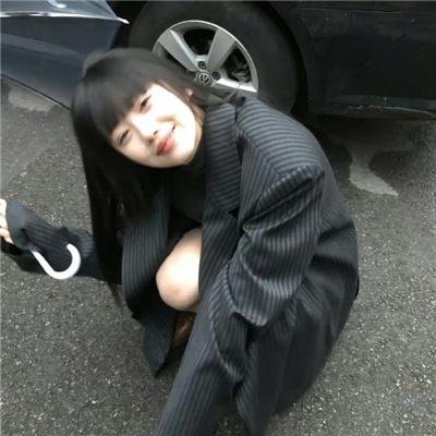 铁窗艳侣
